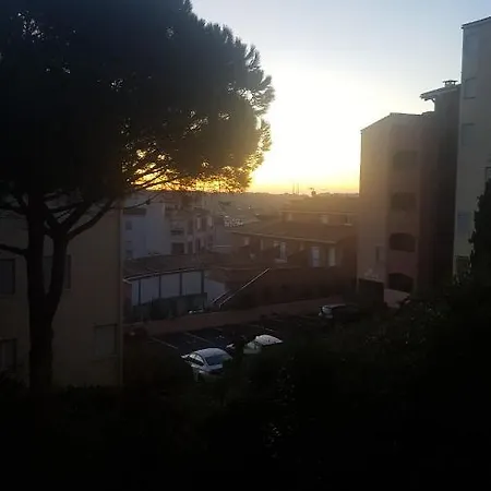 D'une Avec Terrasse Amenagee A A 1 Km De La Апартаменти